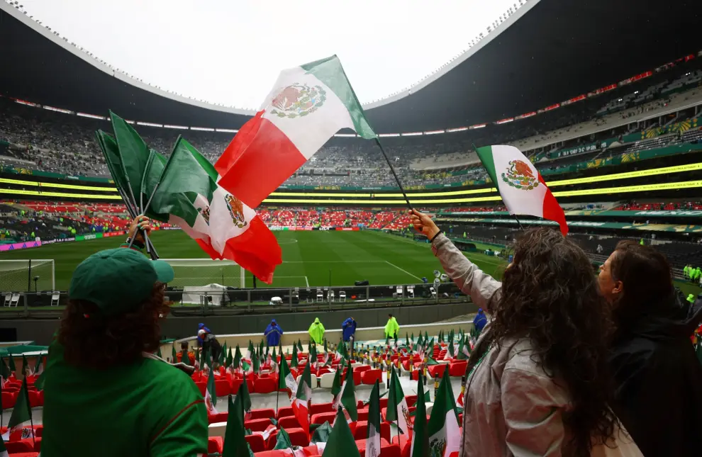 México e Inglaterra juegan un partido con mucha expectativa en el Azteca.