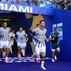 Scaloni prepara al menos un cambio en el equipo titular para enfrentar a Egipto en octavos
