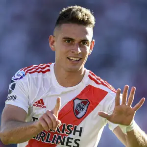 River confirmó el retorno del delantero Rafael Santos Borré para jugar la Copa Sudamericana