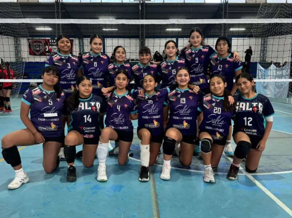 El equipo femenino de Salta Vóley Rojo