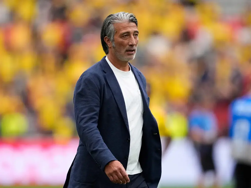 El técnico de Suiza calentó la previa ante la Selección argentina