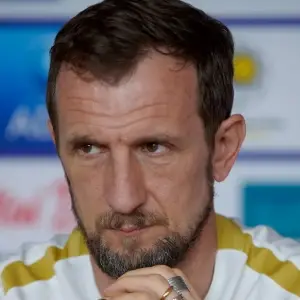 Arruabarrena lanzó una  dura advertencia a los jugadores de Boca