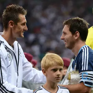 Con la complicidad de Scaloni, Klose reveló que habló con Messi luego de que superara su récord en el Mundial