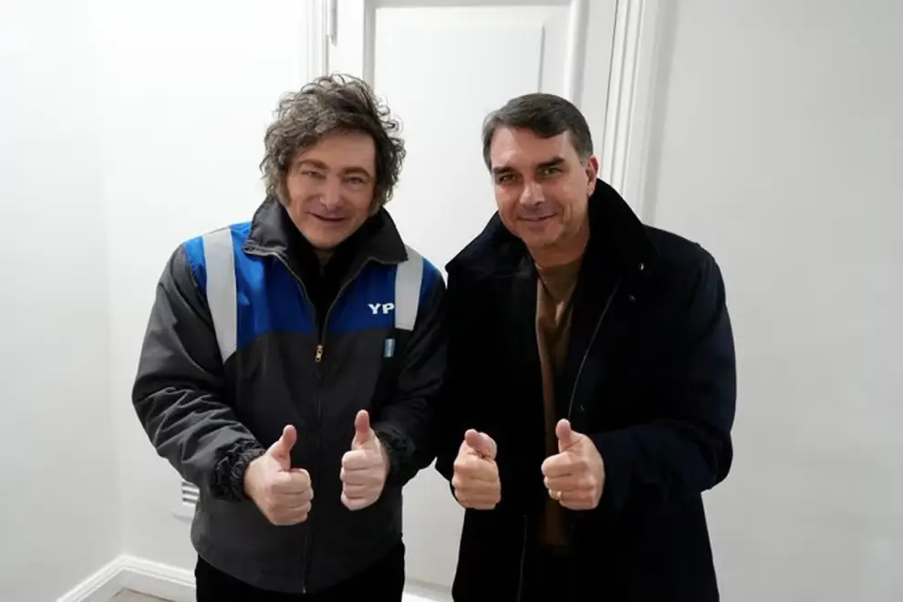 Milei junto a Flavio Bolsonaro