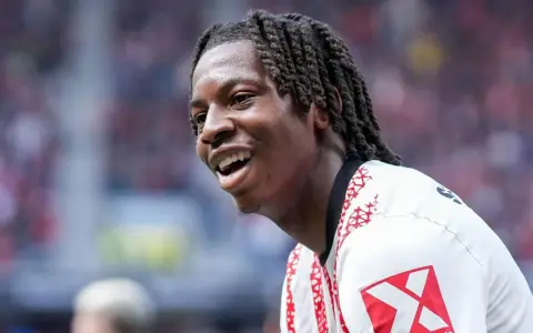 Johan Manzambi, la joya de Suiza que no llegará en condiciones al partido de este sábado contra Argentina.
