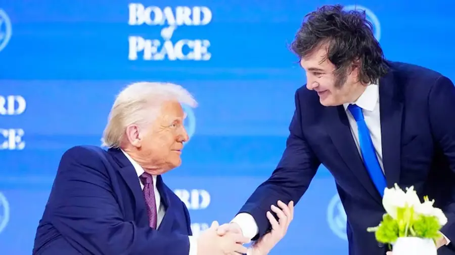 Los mandatarios Trump y Milei.