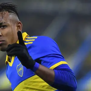 Bombazo en el fútbol argentino: Sebastián Villa regresa a Boca y los hinchas ya lo resisten