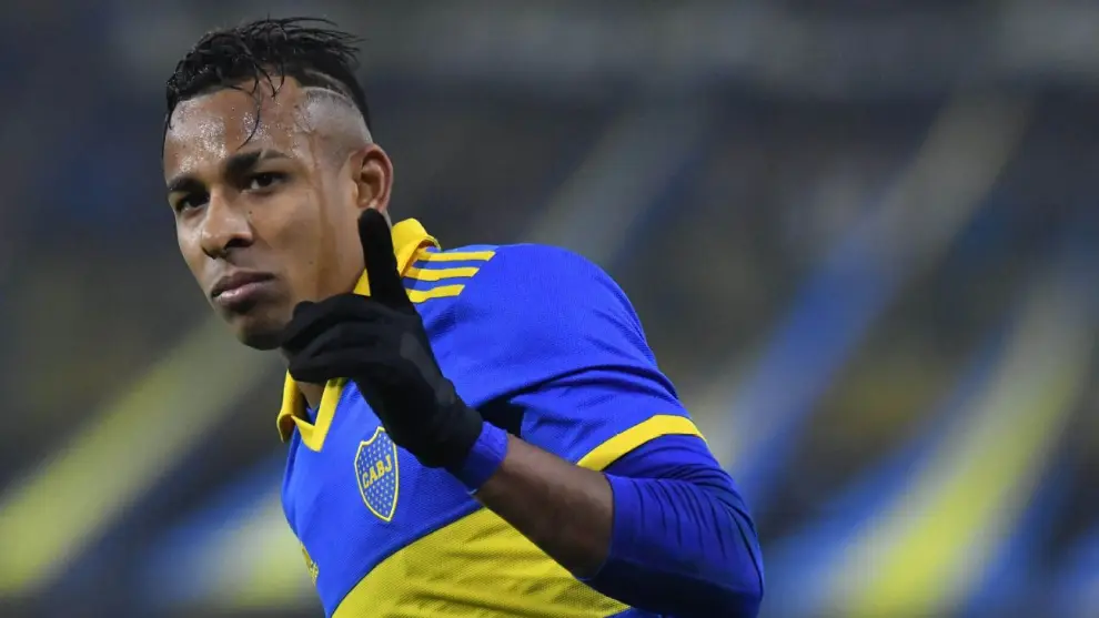 Sebastián Villa vuelve a Boca y se enciende una polémica.