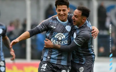 Gimnasia se juega mucho ante Patronato.
