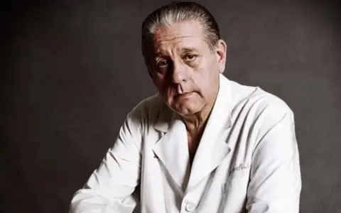 René Favaloro.