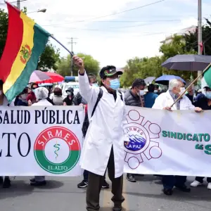 Paro nacional de médicos en Bolivia y crisis sanitaria: Cómo podría repercutir en el sistema de salud de Salta