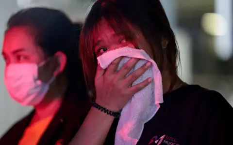 Tailandia incendio en un bar en Bangkok