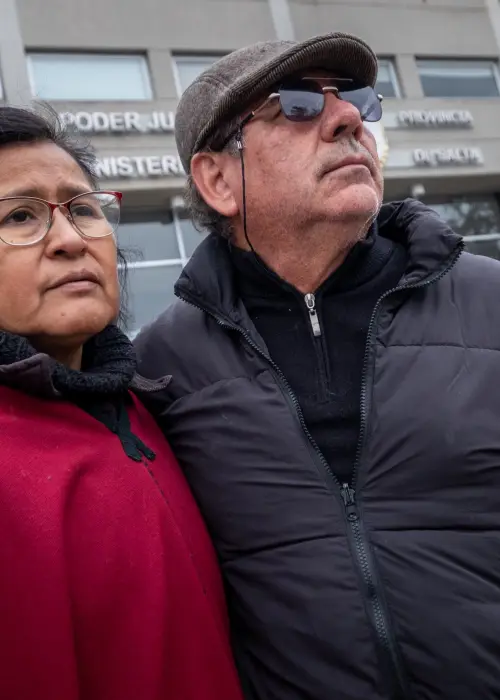 Los padres de Emmanuel Aguirre dieron detalles de los imputados por la tragedia de los operarios de Aguas del Norte