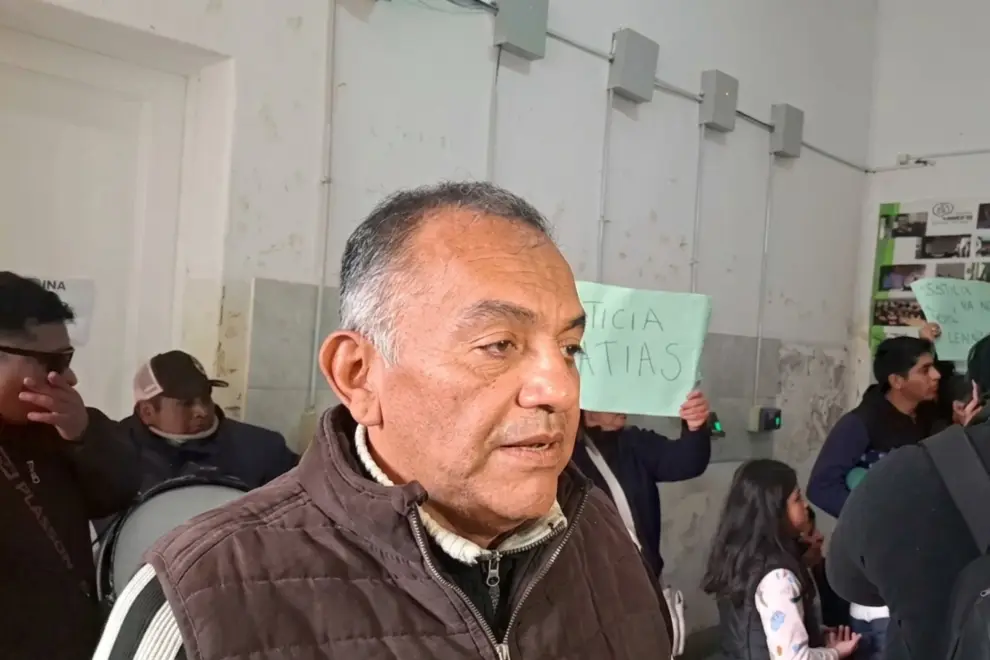 Manifestación en el hospital de Güemes