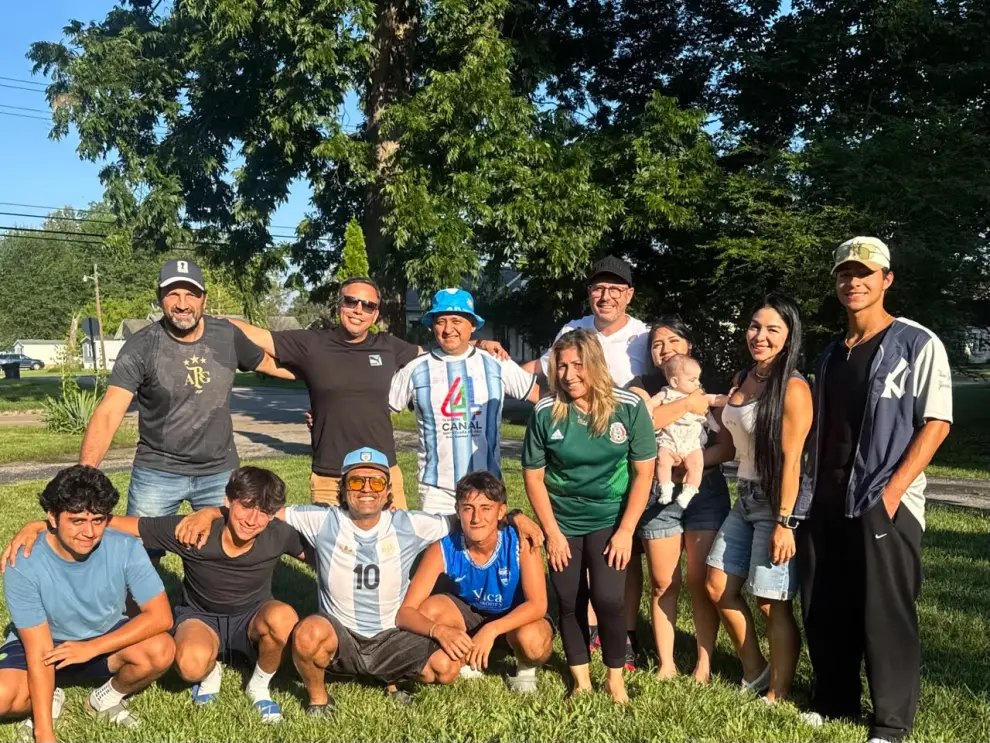 La familia mejicana que los albergó y "banca" a la Scaloneta