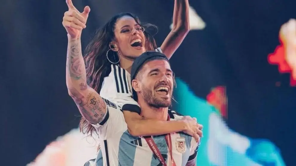 Tini Stoessel y Rodrigo de Paul