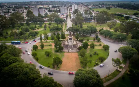 Monumento 20 de Febrero 