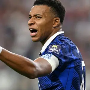 Tras la eliminación, Mbappé cuestionó el planteo de Deschamps y la actuación de sus compañeros frente a España
