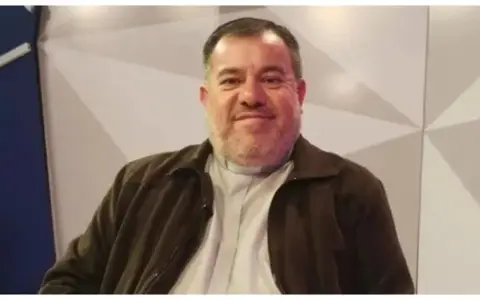 El padre Oscar Ossola.