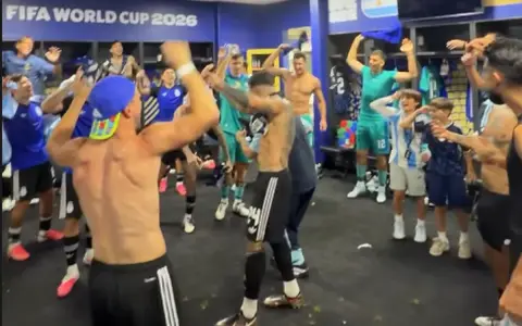 Puertas adentro: Los cantos y bailes de la Selección.