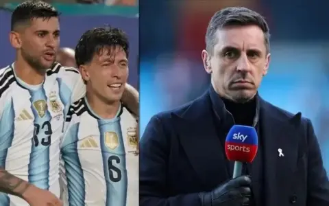 Romero y Martínez, habían sido criticados por el exjugador inglés, Gary Neville.
