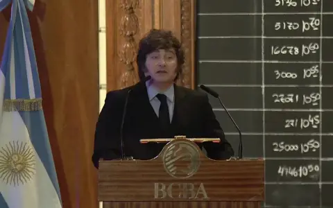 Milei habla en la Bolsa de Comercio
