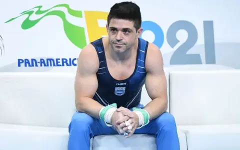 Condenaron al exgimnasta olímpico Federico Molinari por grooming.