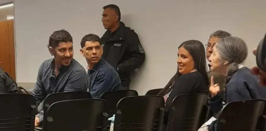 Los hermanos Saavedra, en una de las audiencias.