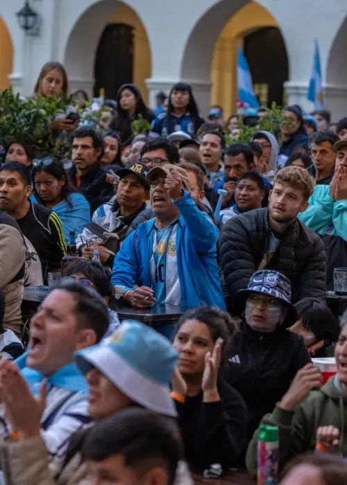 Momentos de la final argentina vs España plaza 9 de Julio 