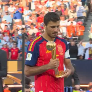 Rodri fue elegido el mejor del Mundial, mientras Messi perdió la Bota de Oro y el récord que ahora quedó en manos de Mbappé