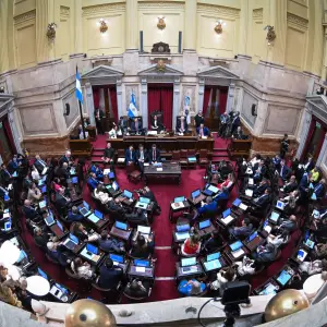 Los senadores pasarán a cobrar casi $12 millones desde agosto