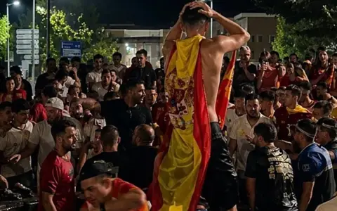 España de duelo en medio de la celebración