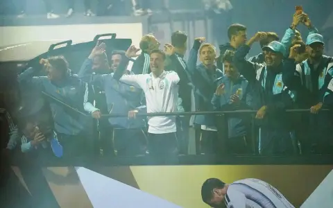 La llegada del Seleccionado argentino al país.