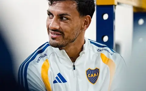Paredes en el gimnasio por comenzar los trabajos del día