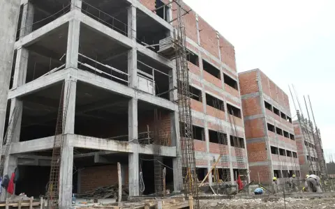 Obrero muere tras caer de un andamio de altura de la obra de la Ciudad Judicial de Orán