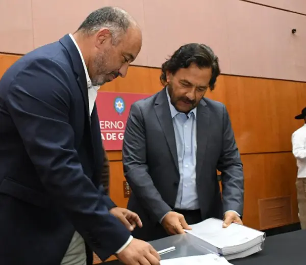 Roberto Dib Ashur, ministro de Economía de Salta y Gustavo Sáenz, Gobernador de la Provincia.
