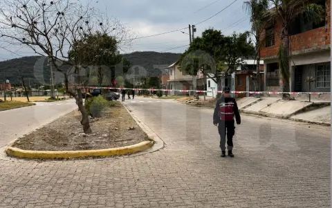 Hallaron sin vida a una mujer en el barrio Juan Pablo II, el cuerpo estaba en un santuario.