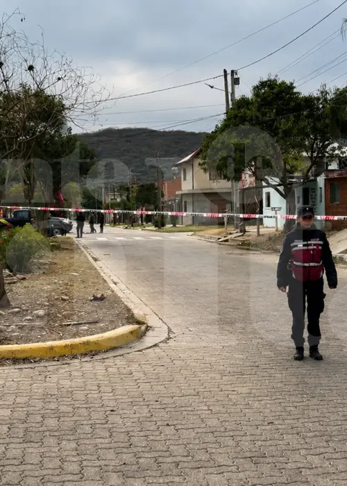Hallaron sin vida a una mujer en el barrio Juan Pablo II, el cuerpo estaba en un santuario.