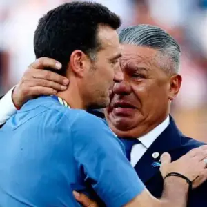 Claudio "Chiqui" Tapia se escuda detrás de la Selección y ahora habla de "operaciones" en su contra