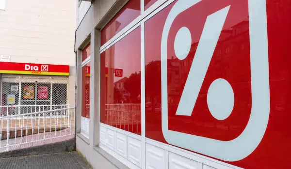 La cadena de supermercados busca comprador o socio pese al ordenamiento del año pasado.