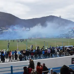 Atención Central Norte y Gimnasia: tras el Mundial, volvió a activarse el "operativo retorno" de los hinchas visitantes en el ascenso