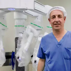 Mientras la Argentina aplastaba a Inglaterra, el médico que trata al padre de Lionel Messi sufrió un extraño robo