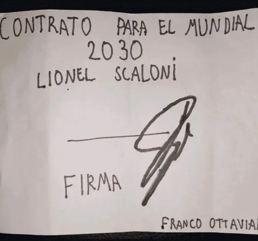 El particular "contrato" que le hizo firmar un niño pujatense a Lionel Scaloni.