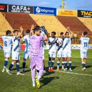 Juventud Antoniana goleó en Corrientes, cumplió el objetivo y sigue soñando con el ascenso a la Primera Nacional