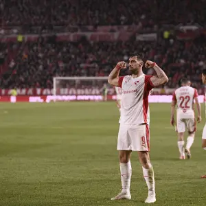 Con Rey como héroe y Ávalos encendido, Independiente festejó en el debut ante Estudiantes en La Plata