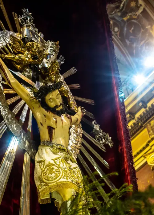 Entronización de las imágenes del Milagro 