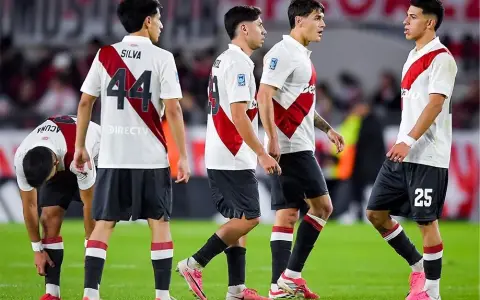 River toca fondo mientras más gasta en refuerzos.