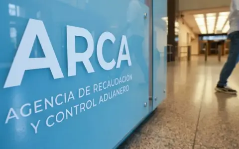 ARCA actualizó las escalas: Esto es lo que puede facturar por mes cada monotributista sin superar los límites 