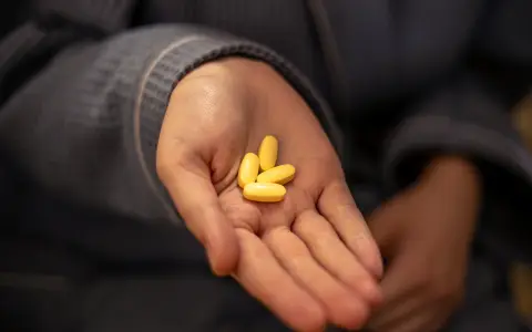 La Anmat autorizó la venta libre de 10 grupos de medicamentos
